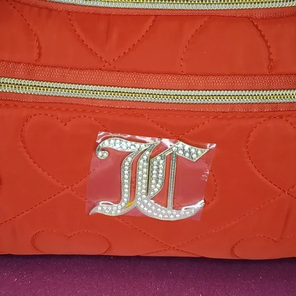 🎉HP🎉Juicy Couture ❤️NWT❤️ Red Travel Cosmetic Bag! ❤️❤️❤️ - Picture 3 of 17